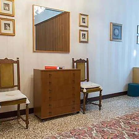 Apartamento Near Biennale Theatre Veneza
